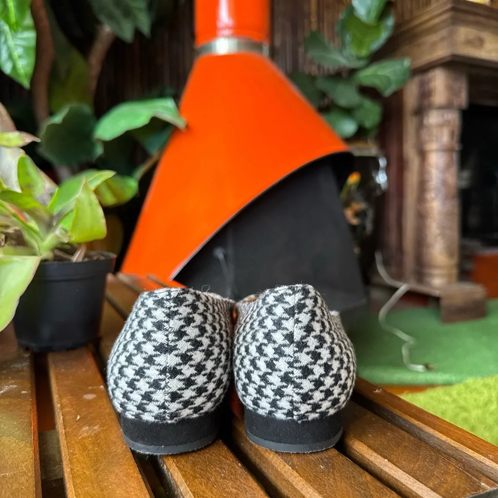 Talbots Black and White Flats with Bow Detail - Picture 5 of 5